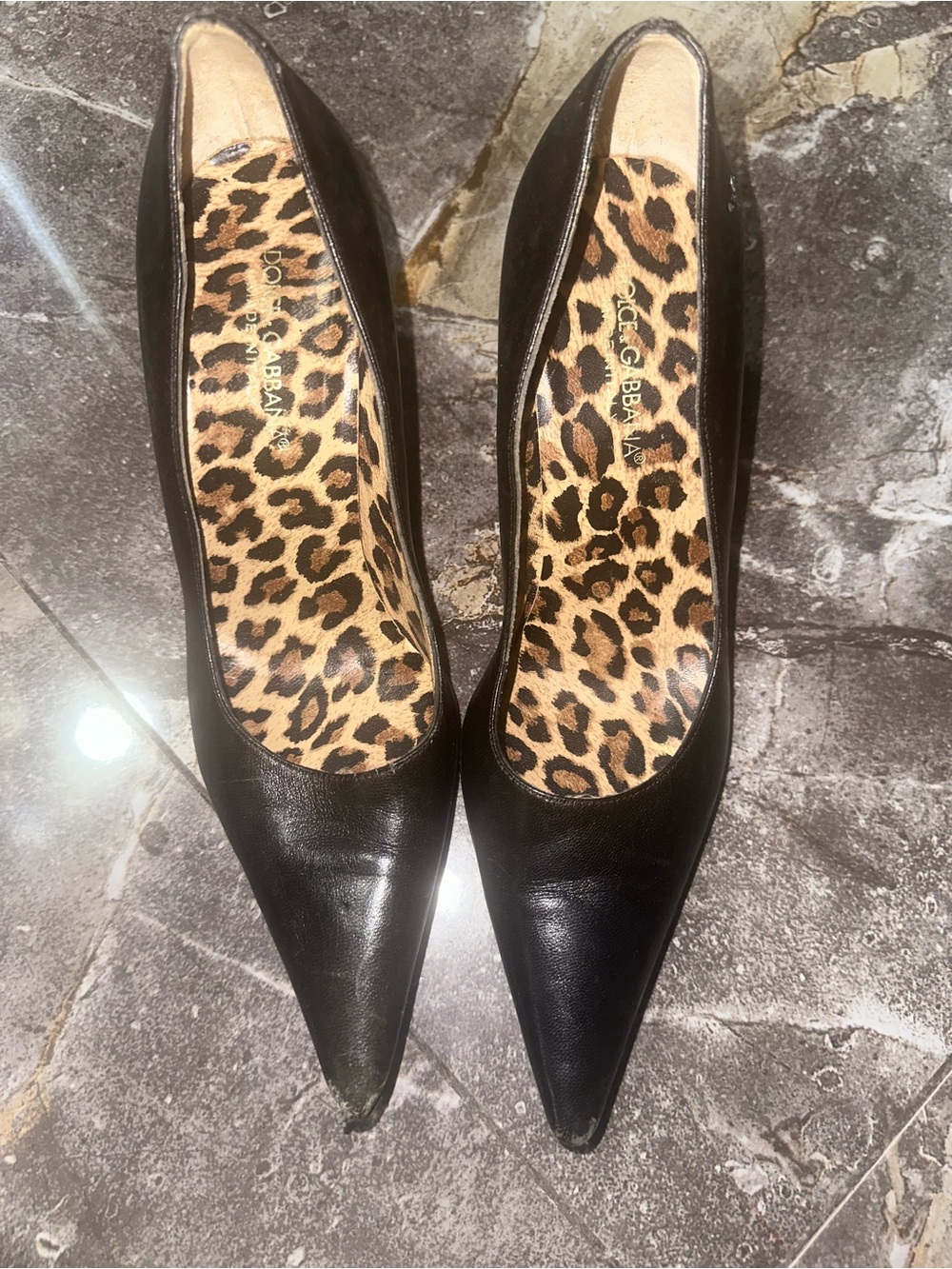 Dolce & Gabbana Black Pointed-Toe Pumps with Leopard Insole
